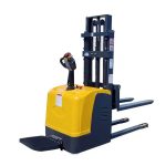 1.5-ton electric stacker crane forklift - Image 3